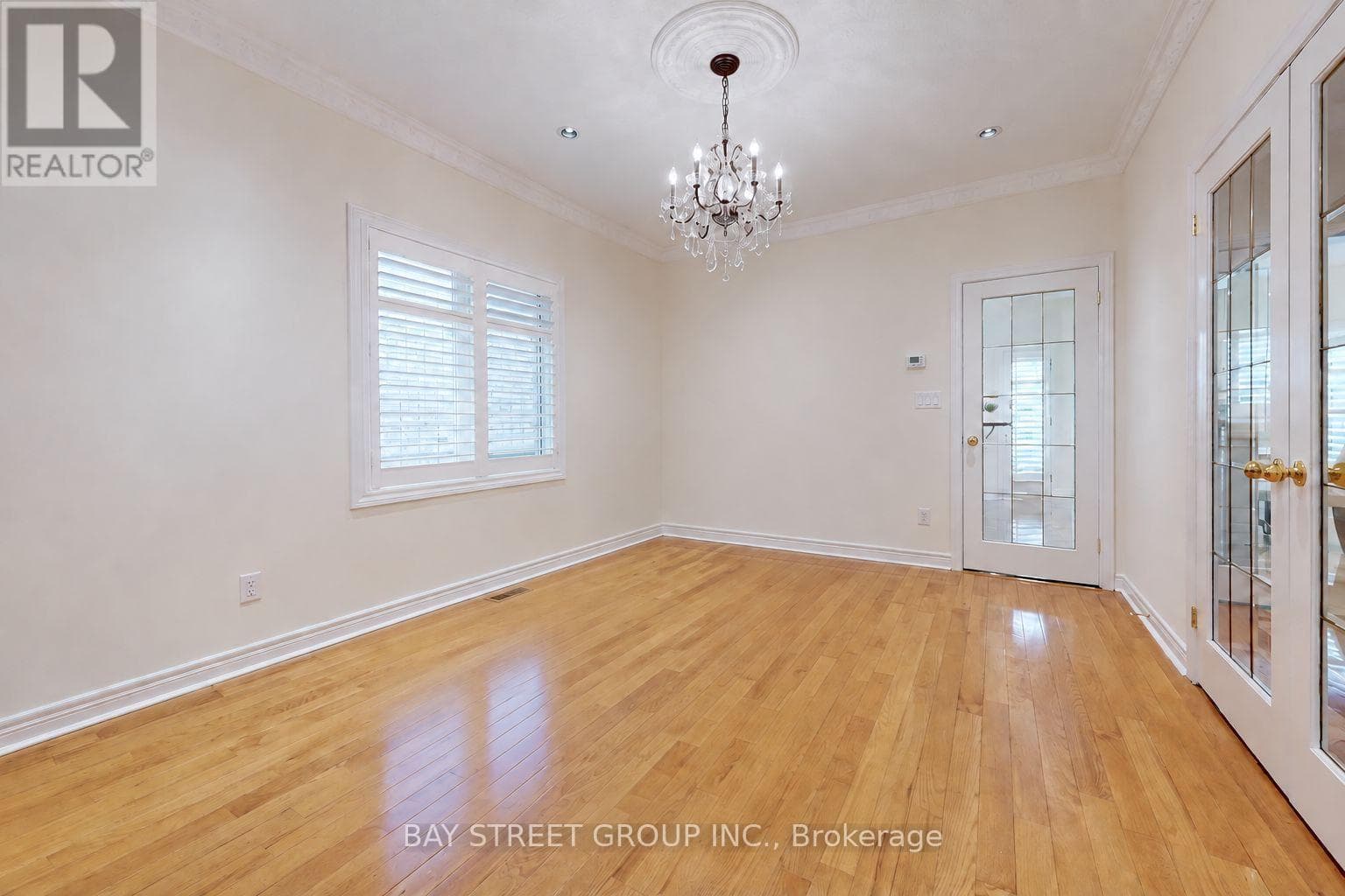 Single Family at 25 Greenshire Street, Richmond Hill (Bayview Hill), Ontario - Photo 5 - RE/MAX Garden City Realty