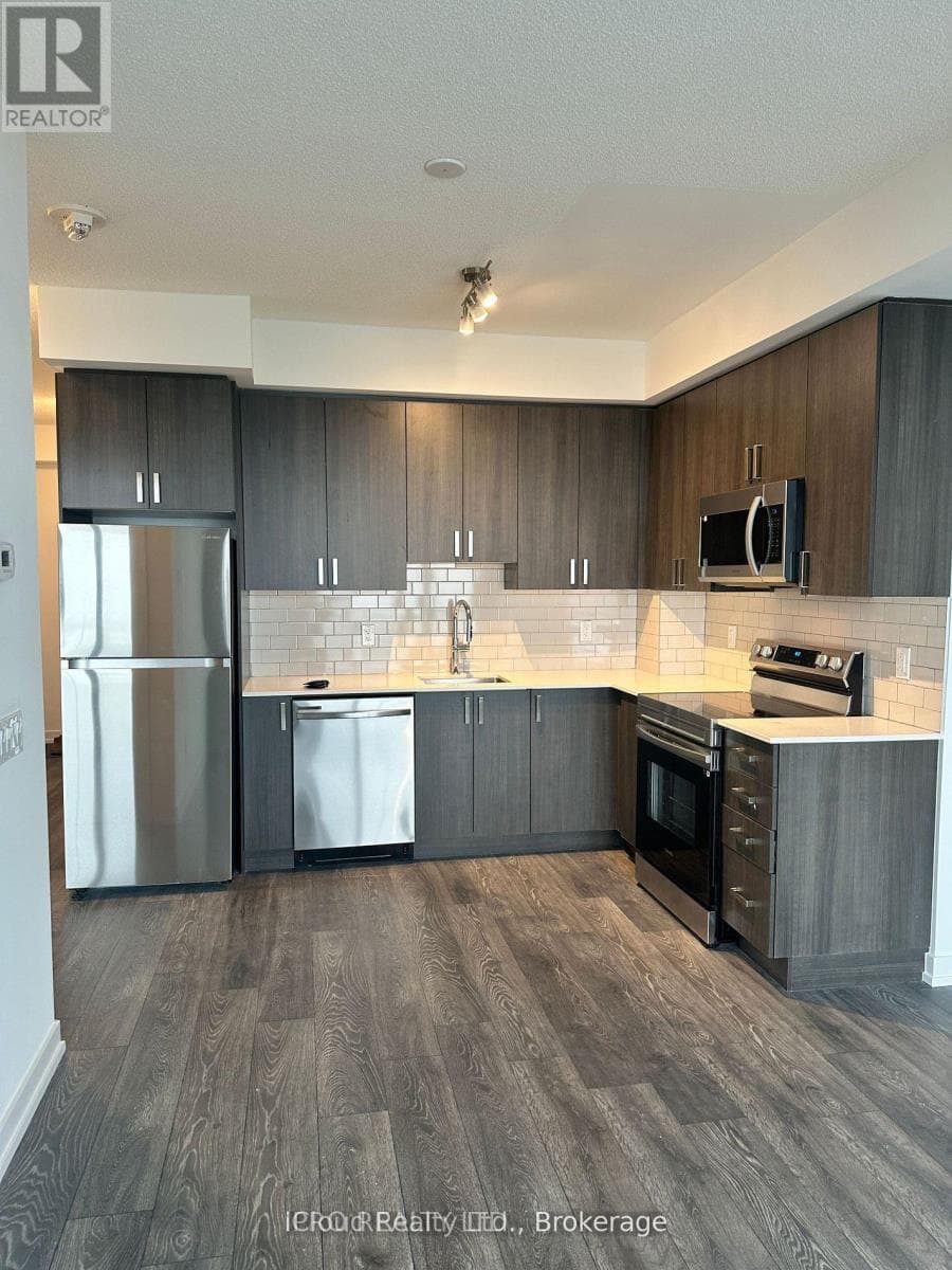 Single Family at 2511- 1455 Celebration Drive, Pickering (Bay Ridges), Ontario - Photo 3 - RE/MAX Garden City Realty