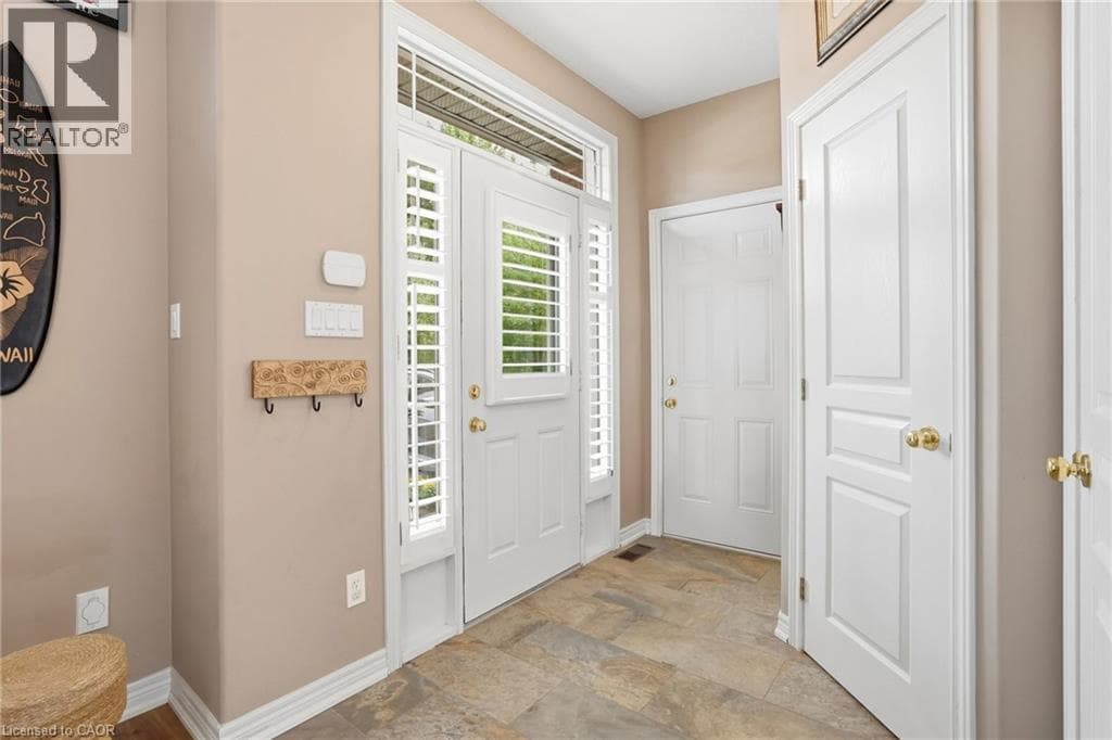 Single Family at 7- 31 BOOK Road, Grimsby, Ontario - Photo 6 - RE/MAX Garden City Realty