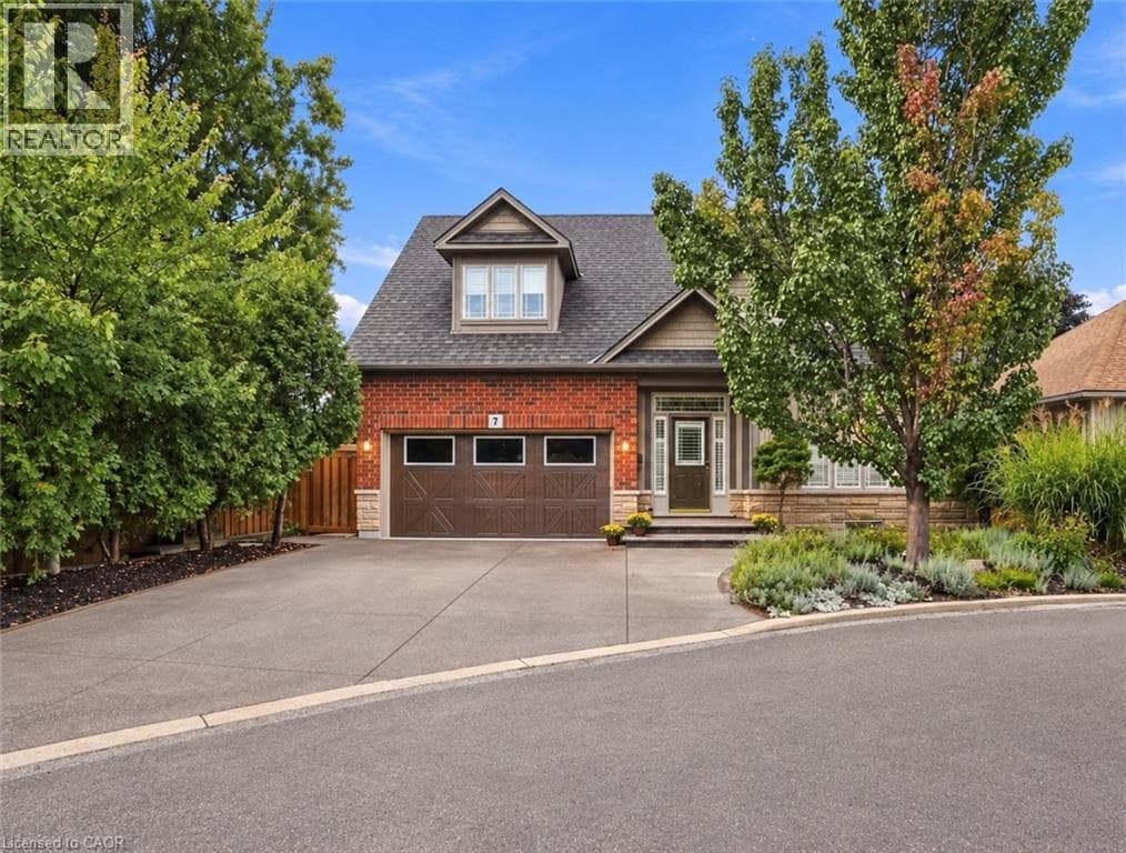 Single Family at 7- 31 BOOK Road, Grimsby, Ontario - Photo 2 - RE/MAX Garden City Realty