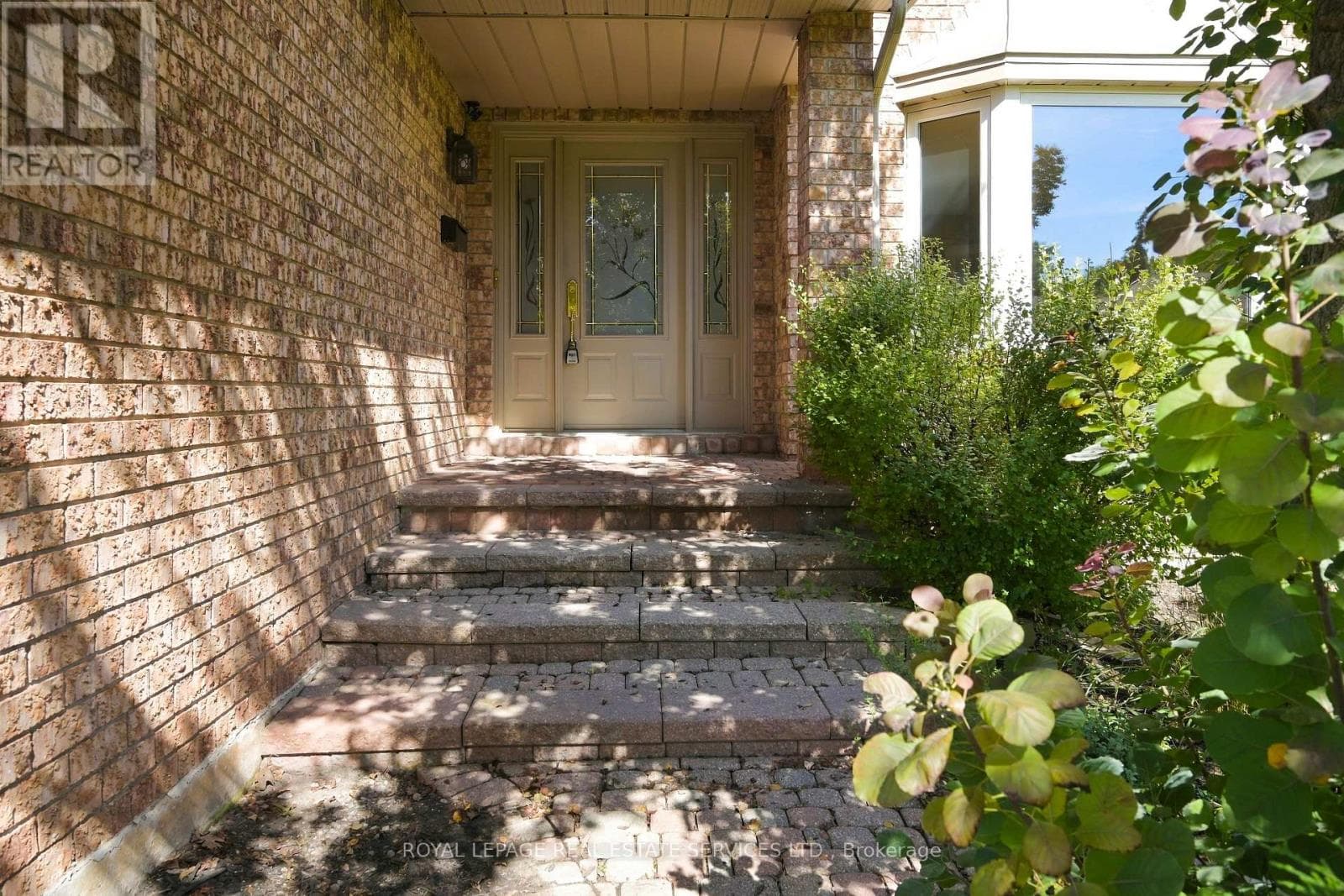 Single Family at 1151 Forest Trail Place, Oakville (GA Glen Abbey), Ontario - Photo 4 - RE/MAX Garden City Realty