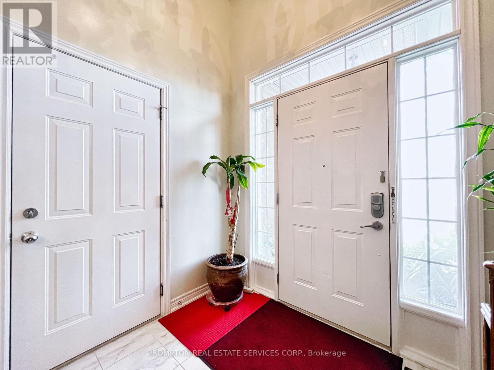 Single Family at 374 Jordyn Drive, Fort Erie (Lakeshore), Ontario - Photo 6 - RE/MAX Garden City Realty