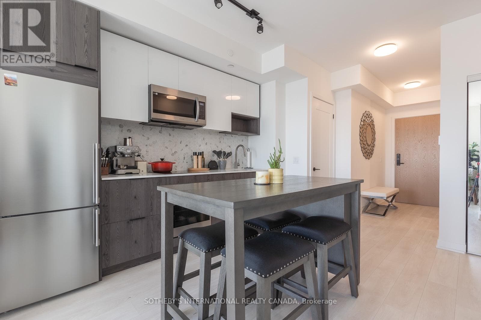 Single Family at 2703- 5 Defries Street, Toronto (Regent Park), Ontario - Photo 8 - RE/MAX Garden City Realty