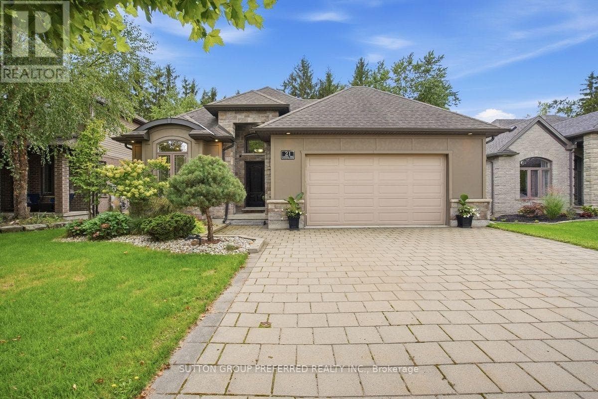21 Caverhill Crescent