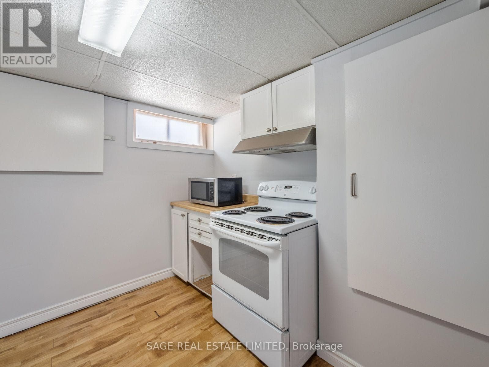 Single Family at Bsmt- 308 Taylor Mills Drive, Richmond Hill (Crosby), Ontario - Photo 10 - RE/MAX Garden City Realty