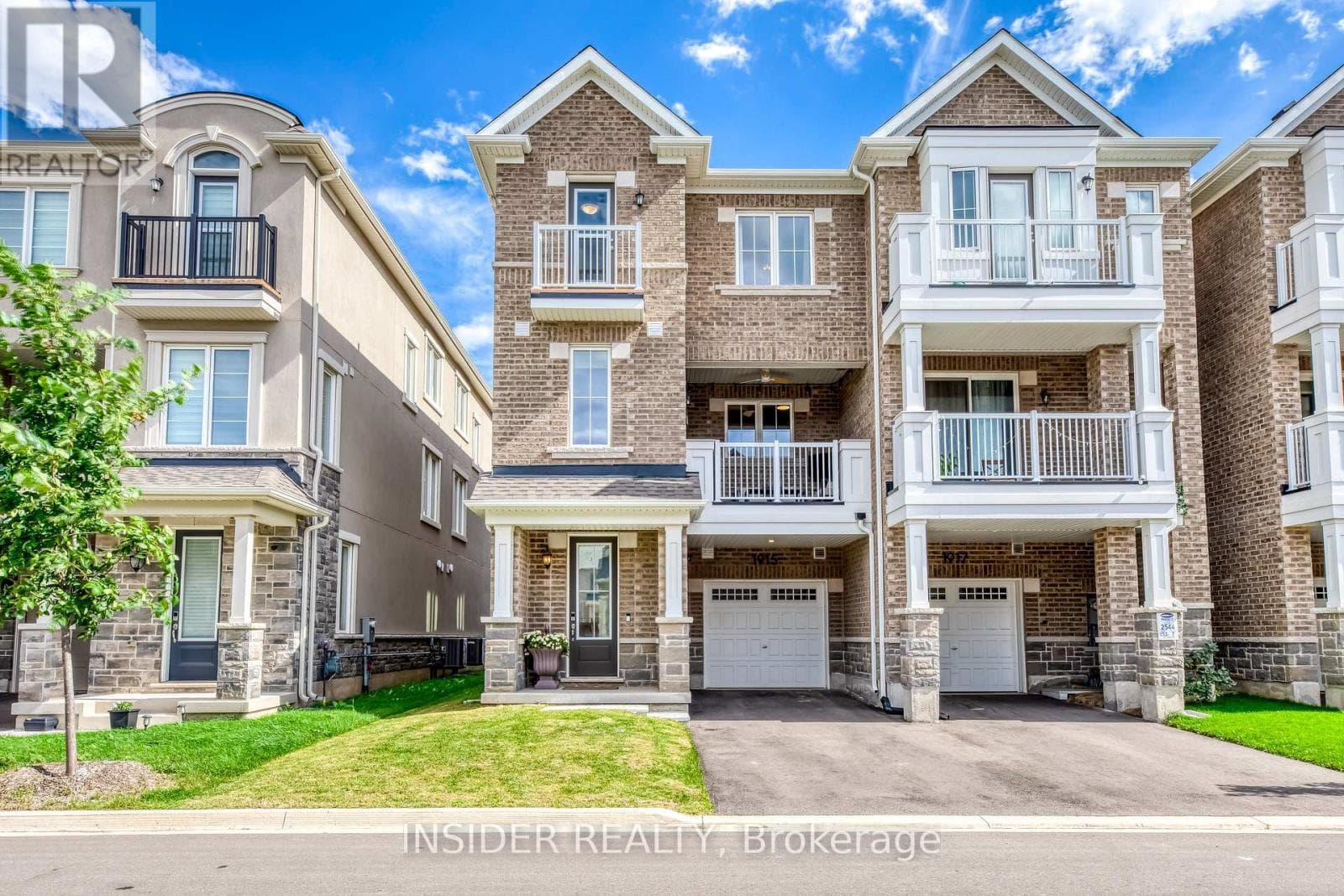 1915 Thames Circle