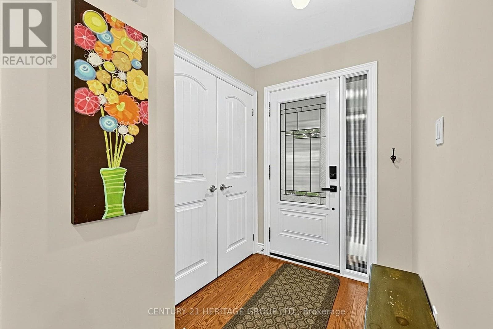 Single Family at 11 Bishop Crescent, Markham (Markham Village), Ontario - Photo 6 - RE/MAX Garden City Realty