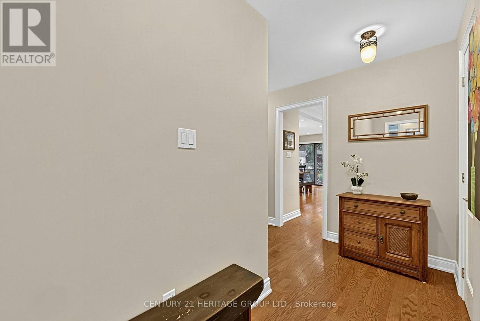 Single Family at 11 Bishop Crescent, Markham (Markham Village), Ontario - Photo 7 - RE/MAX Garden City Realty