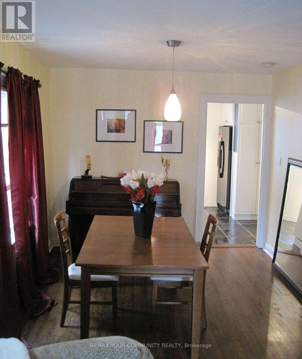 Single Family at 41 Bonnie Brae Boulevard, Toronto (Danforth Village-East York), Ontario - Photo 5 - RE/MAX Garden City Realty