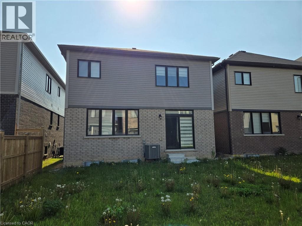 Single Family at 395 BARKER Parkway, Thorold, Ontario - Photo 5 - RE/MAX Garden City Realty