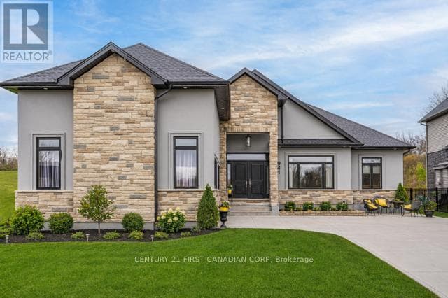 Single Family at 941 Longworth Road, London South (South L), Ontario - Photo 2 - RE/MAX Garden City Realty