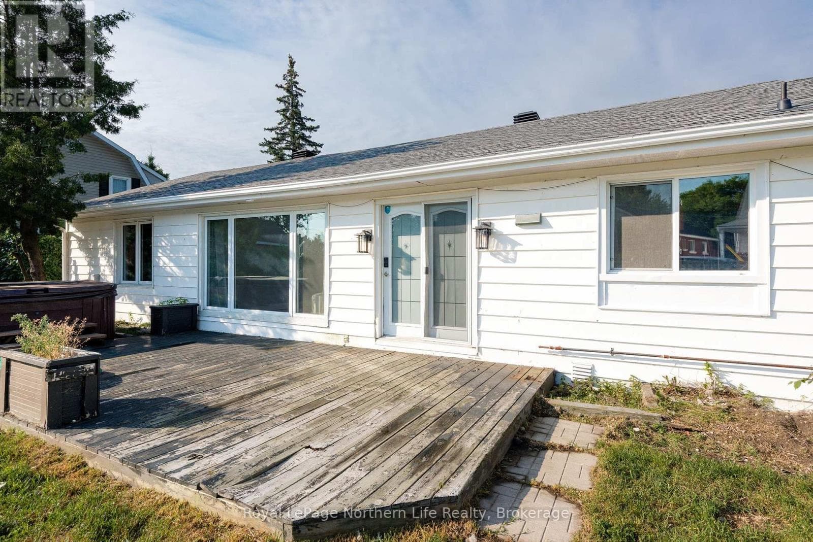 Single Family at 840 Mclaren Street, North Bay (West End), Ontario - Photo 5 - RE/MAX Garden City Realty