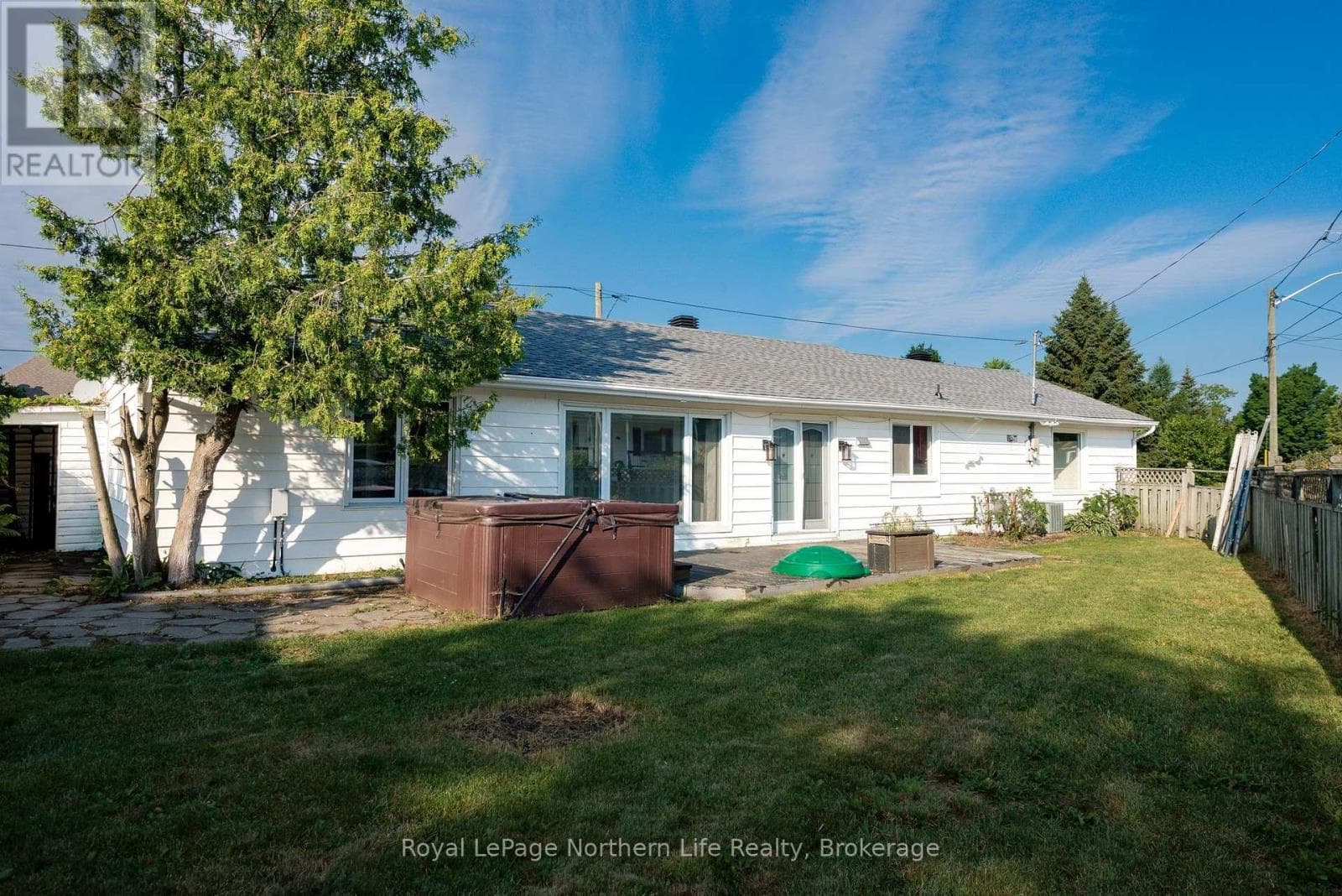 Single Family at 840 Mclaren Street, North Bay (West End), Ontario - Photo 6 - RE/MAX Garden City Realty