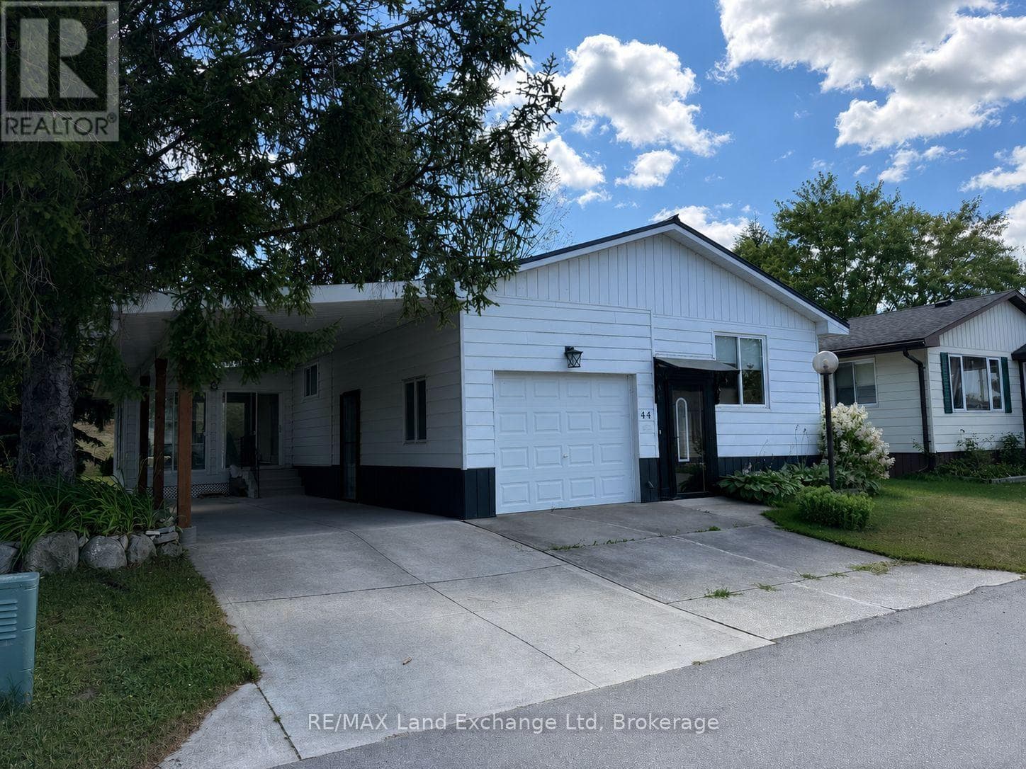 44 Briarwood Crescent