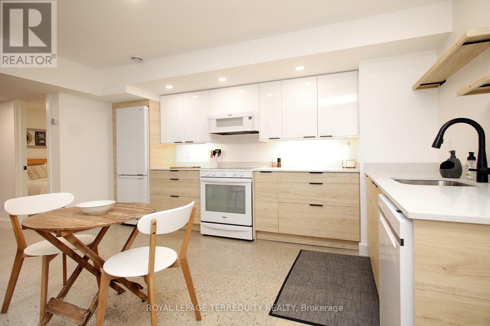 Single Family at Bsmt- 354 Main Street, Toronto (Woodbine-Lumsden), Ontario - Photo 6 - RE/MAX Garden City Realty