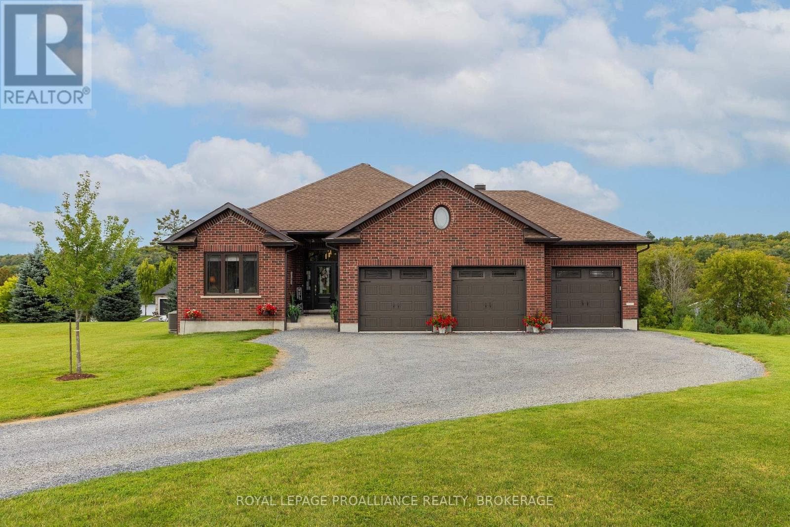 4 Sandstone Court
