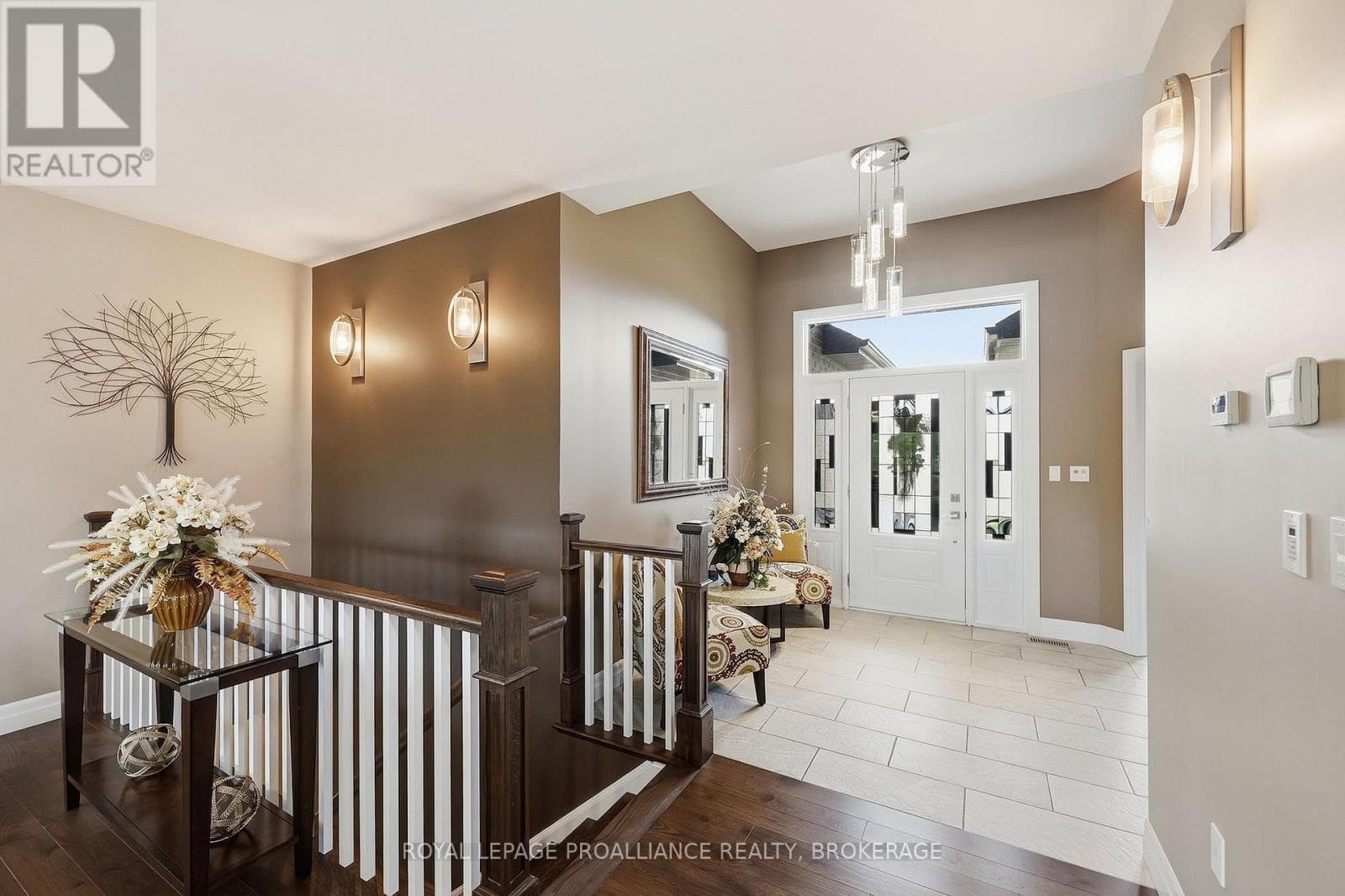 Single Family at 4 Sandstone Court, Frontenac (Frontenac South), Ontario - Photo 6 - RE/MAX Garden City Realty