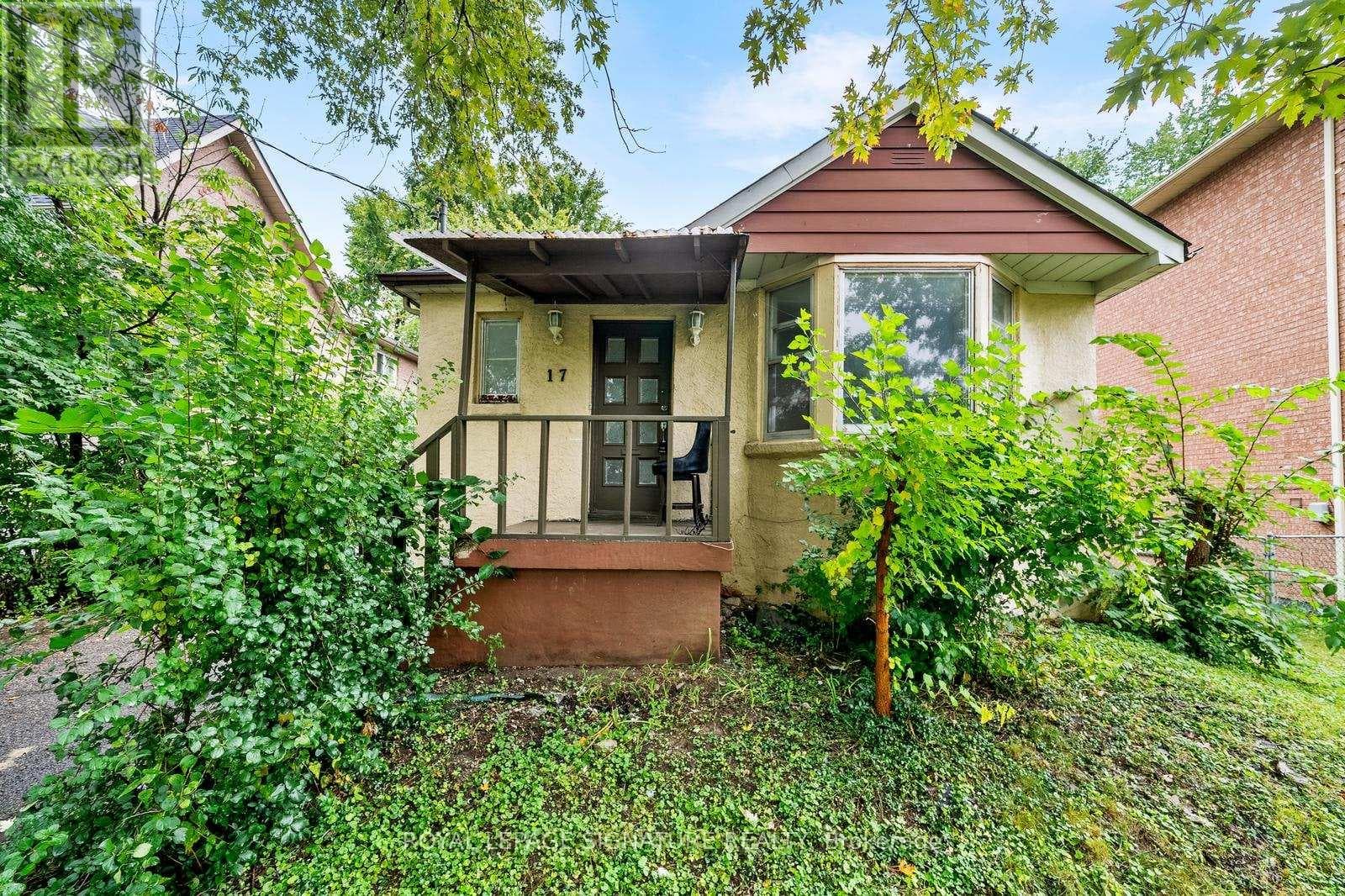 17 Pleasant Avenue