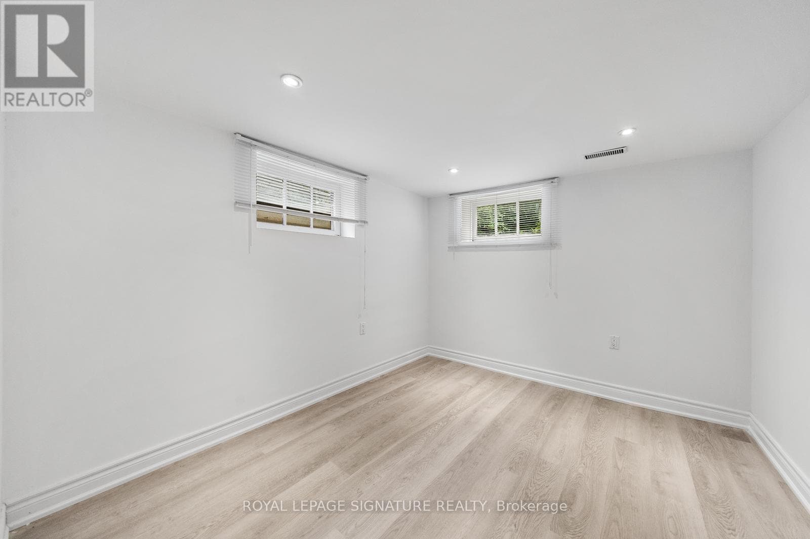 Single Family at 17 Pleasant Avenue, Toronto (Newtonbrook West), Ontario - Photo 10 - RE/MAX Garden City Realty