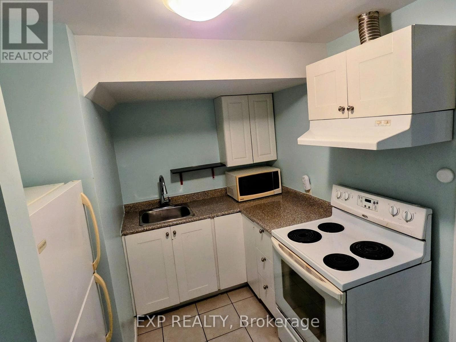 Single Family at Basement- 384 Flagstone Way, Newmarket (Woodland Hill), Ontario - Photo 3 - RE/MAX Garden City Realty