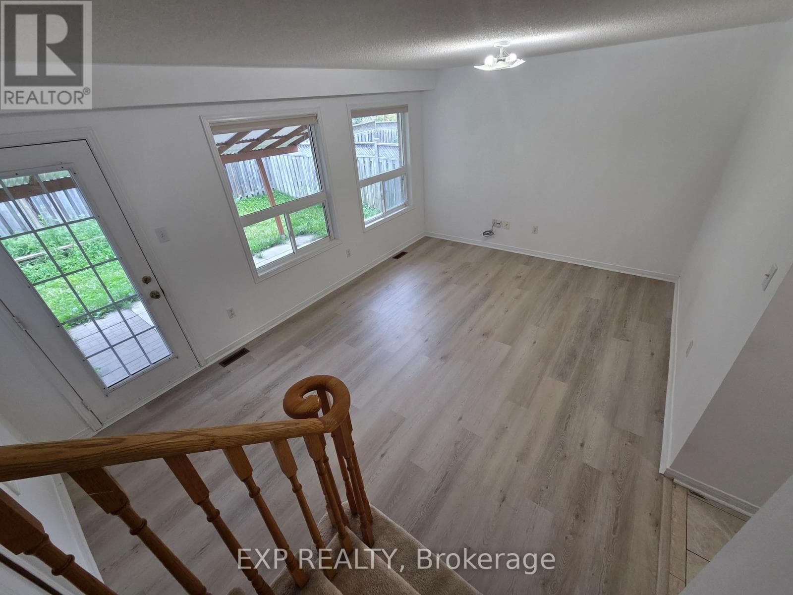 Single Family at Upper- 384 Flagstone Way, Newmarket (Woodland Hill), Ontario - Photo 7 - RE/MAX Garden City Realty