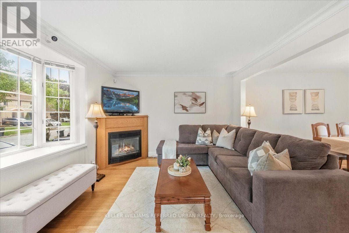 Single Family at 207 Elmhurst Avenue, Toronto (Lansing-Westgate), Ontario - Photo 7 - RE/MAX Garden City Realty