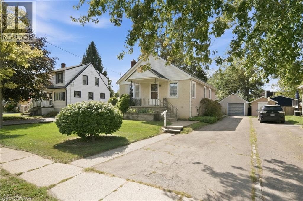Single Family at 86 FOREST Avenue, Port Colborne, Ontario - Photo 2 - RE/MAX Garden City Realty