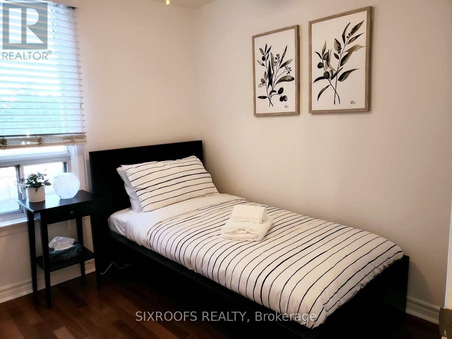 Single Family at 29 Dunkirk Road, Toronto (Danforth Village-East York), Ontario - Photo 9 - RE/MAX Garden City Realty