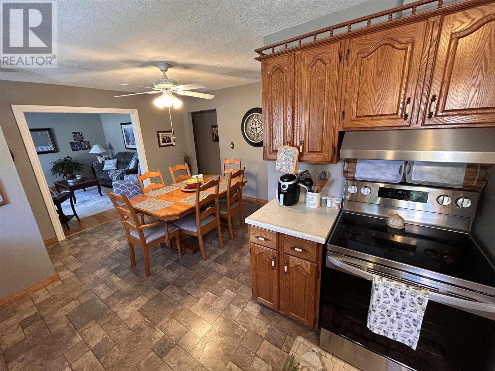 Single Family at , Sault Ste Marie, Ontario - Photo 6 - RE/MAX Garden City Realty