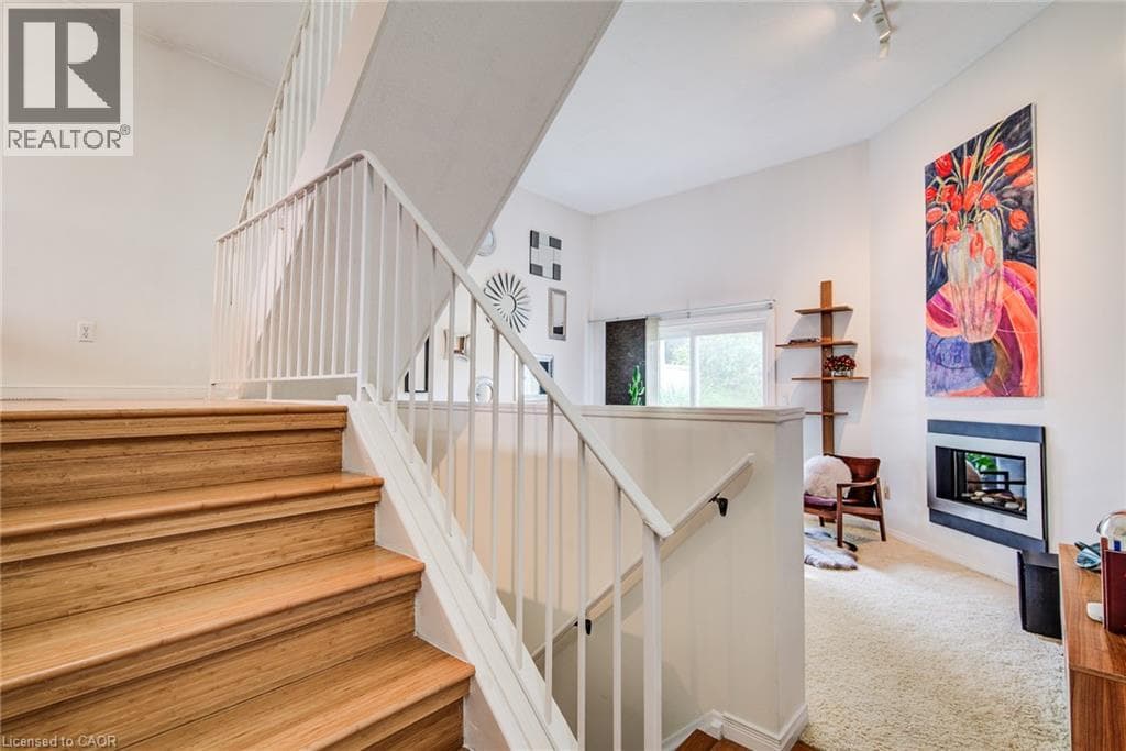 Single Family at 22- 589 BEECHWOOD Drive, Waterloo, Ontario - Photo 6 - RE/MAX Garden City Realty