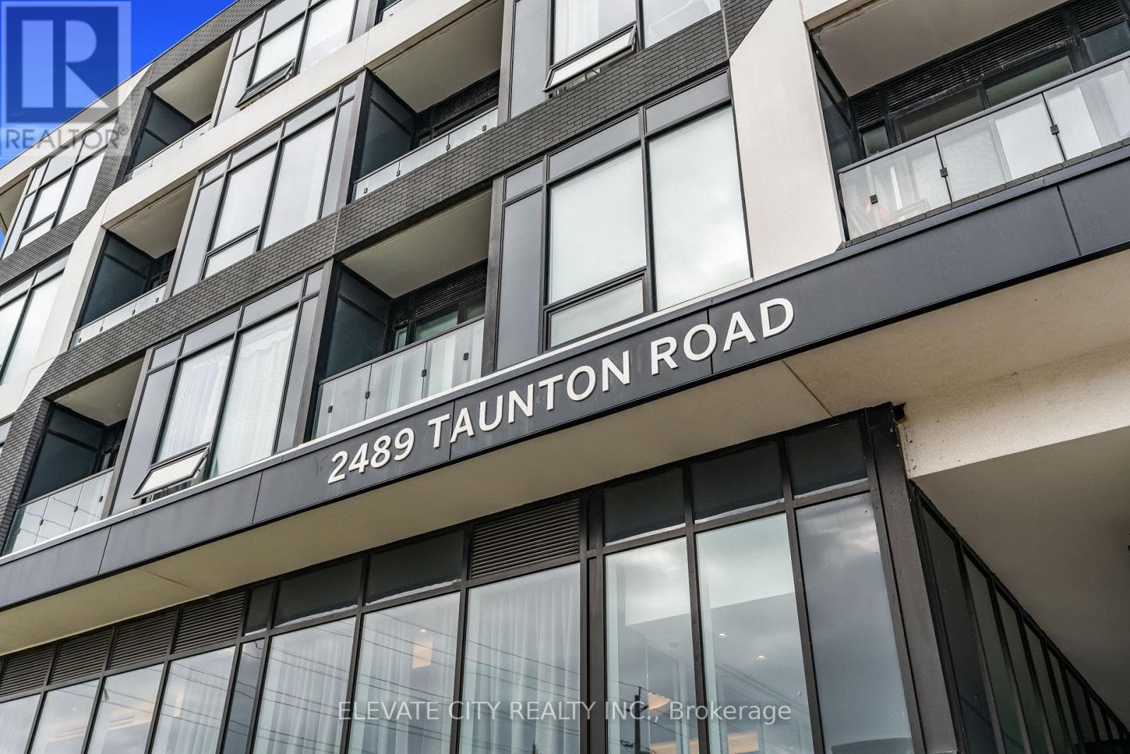 219- 2489 Taunton Road