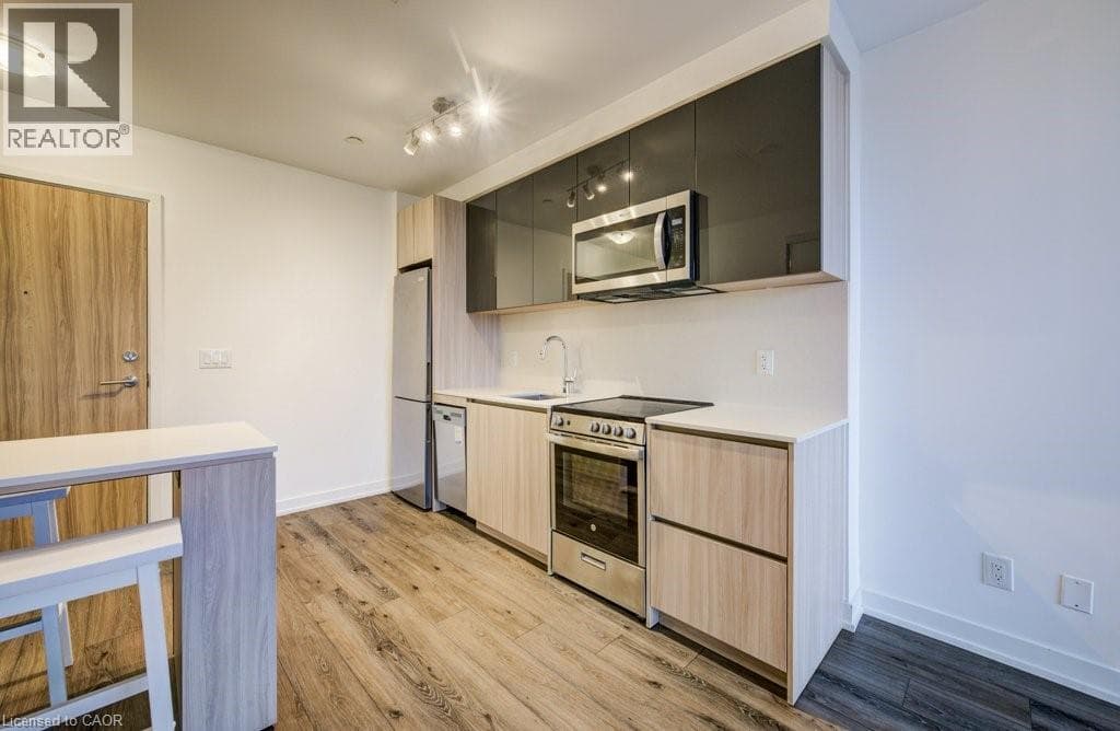 Single Family at 612- 3100 KEELE Street, Toronto, Ontario - Photo 10 - RE/MAX Garden City Realty