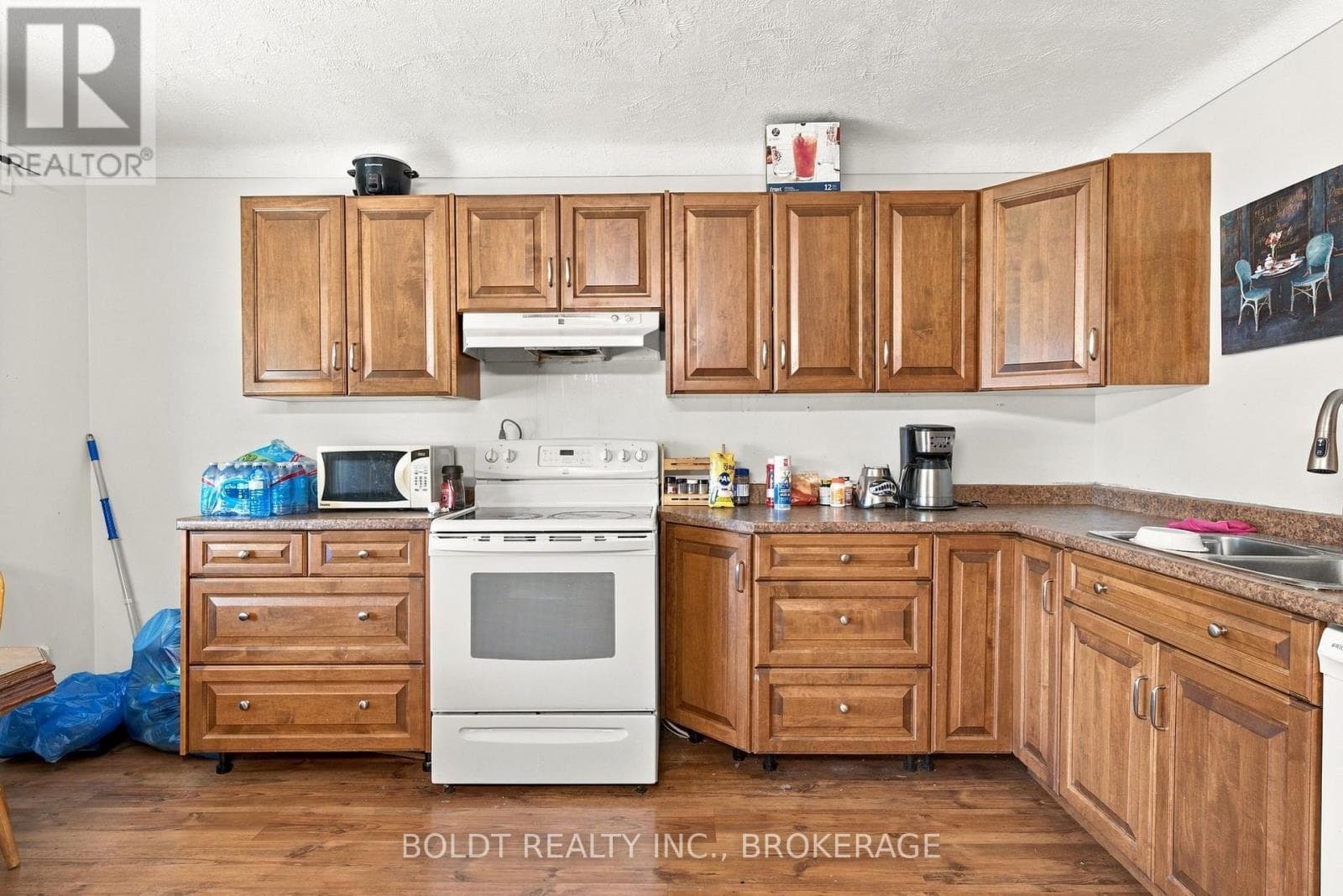 Single Family at Upper- 403 Grantham Avenue, St. Catharines (Carlton/Bunting), Ontario - Photo 10 - RE/MAX Garden City Realty