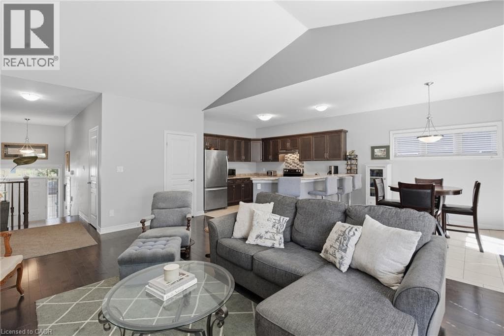 Single Family at 3563 DOMINION Road, Fort Erie, Ontario - Photo 10 - RE/MAX Garden City Realty