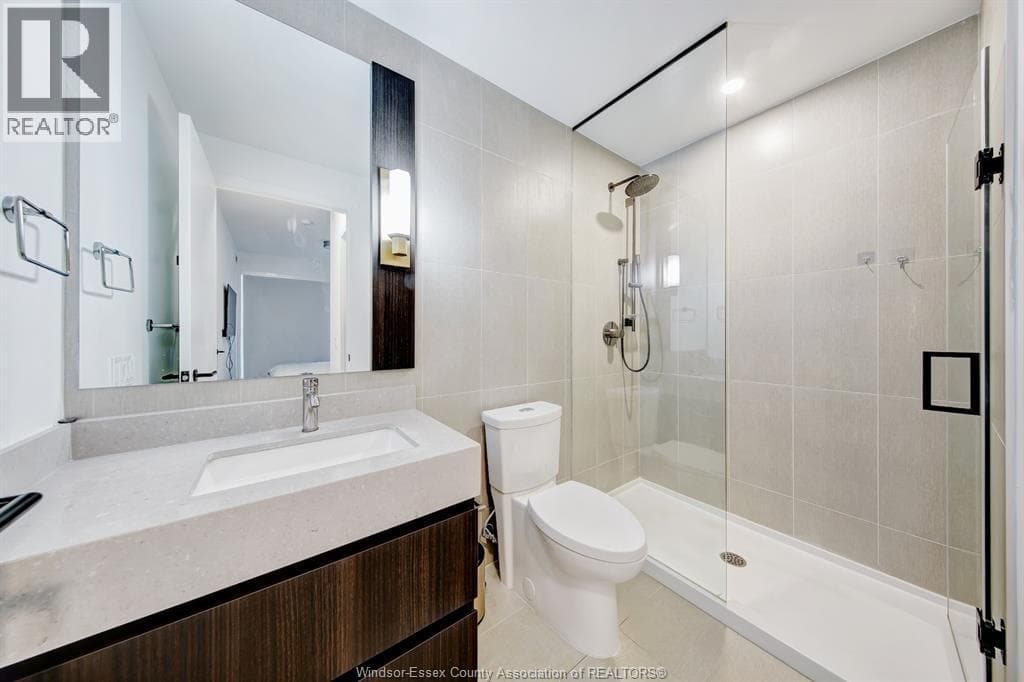 Single Family at 1205- 435 WELLINGTON Street, Toronto, Ontario - Photo 8 - RE/MAX Garden City Realty