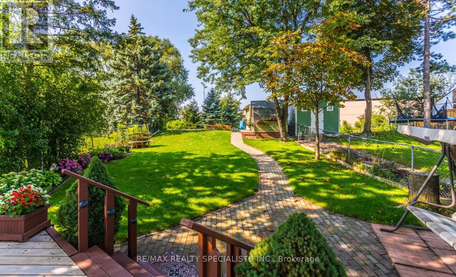 Single Family at 32 Falconer Drive, Mississauga (Streetsville), Ontario - Photo 2 - RE/MAX Garden City Realty