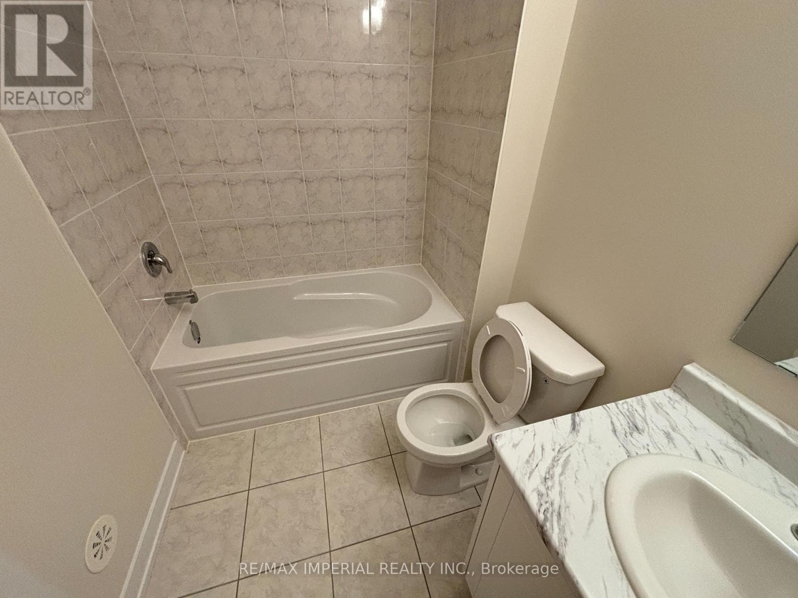 Single Family at 3085 Welsman Gardens, Oakville (JM Joshua Meadows), Ontario - Photo 6 - RE/MAX Garden City Realty