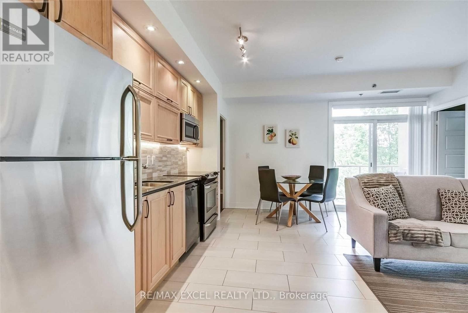 Single Family at 241- 28 Prince Regent Street, Markham (Cathedraltown), Ontario - Photo 4 - RE/MAX Garden City Realty