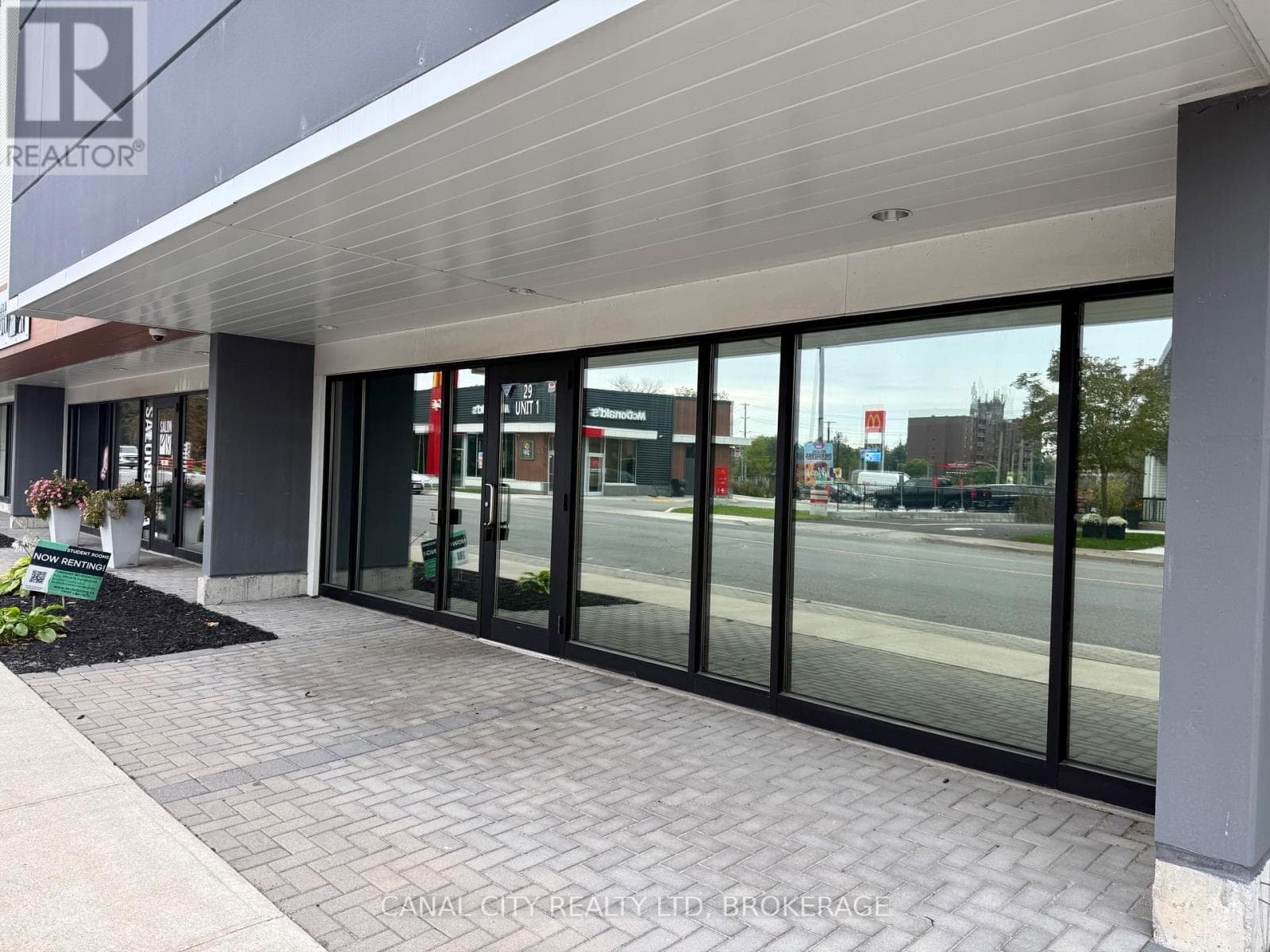 Retail at 1- 29 Pine Street, Thorold (Thorold Downtown), Ontario - Photo 3 - RE/MAX Garden City Realty
