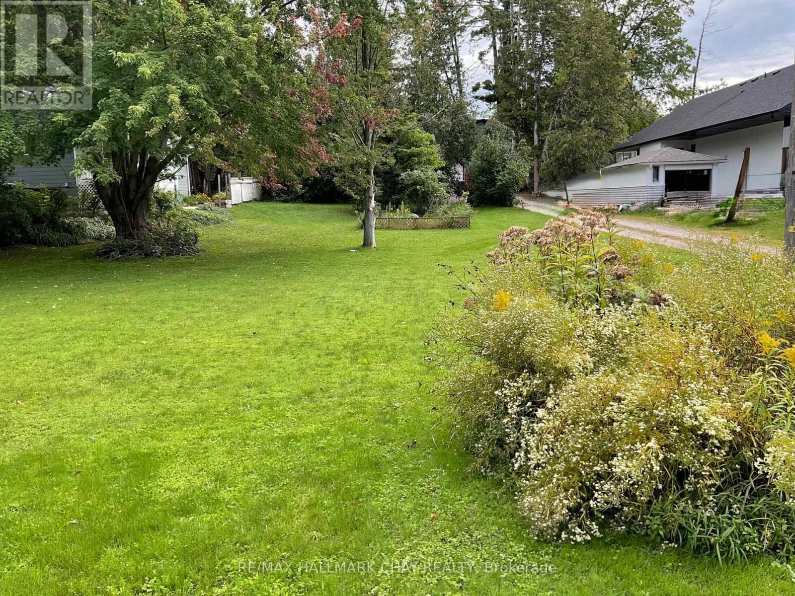 Single Family at 961 7th Line, Innisfil (Alcona), Ontario - Photo 2 - RE/MAX Garden City Realty