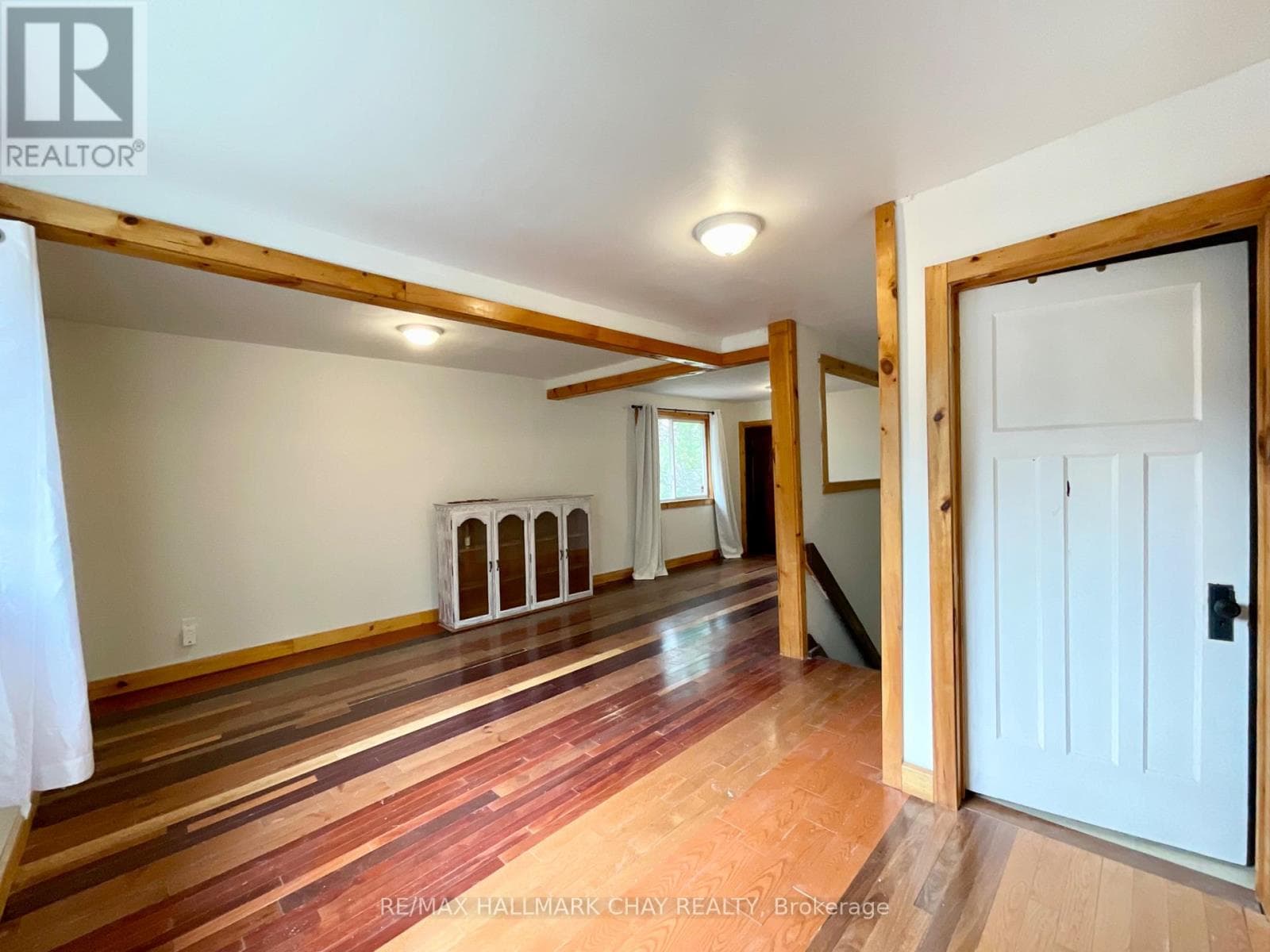 Single Family at 961 7th Line, Innisfil (Alcona), Ontario - Photo 6 - RE/MAX Garden City Realty