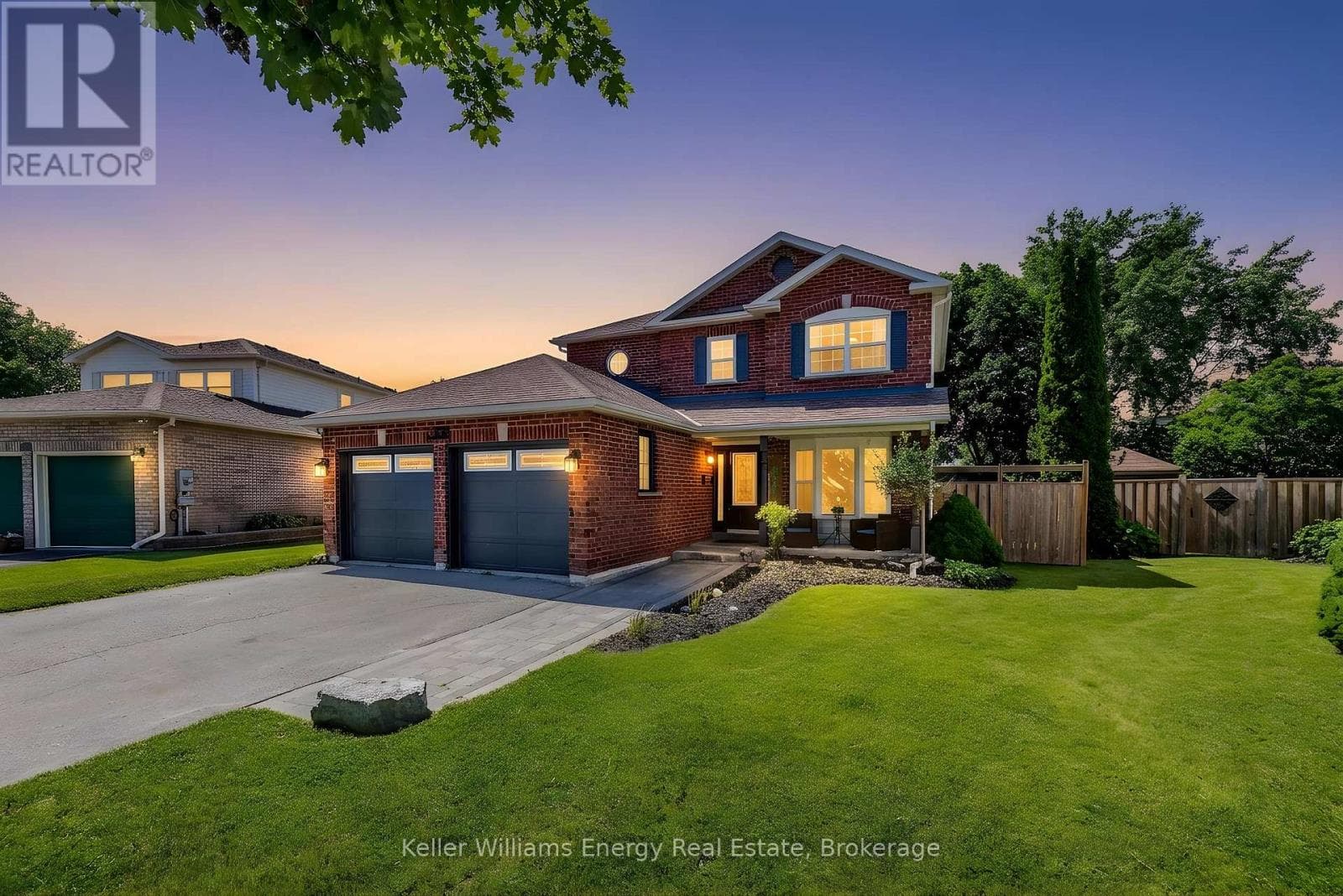 Single Family at 329 Challenger Court, Clarington (Newcastle), Ontario - Photo 2 - RE/MAX Garden City Realty