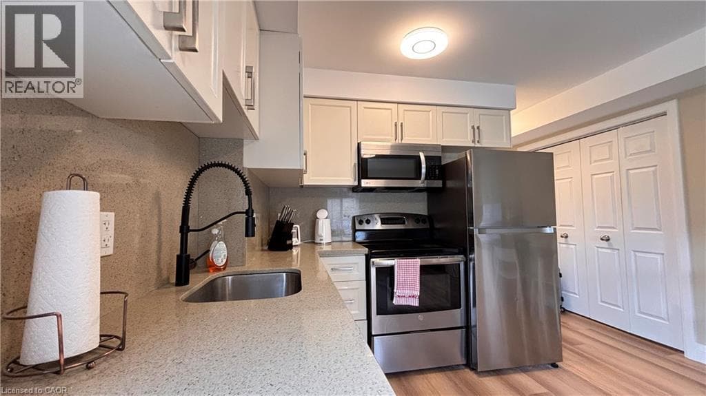 Single Family at 1- 122 COURTLAND Avenue, Kitchener, Ontario - Photo 5 - RE/MAX Garden City Realty