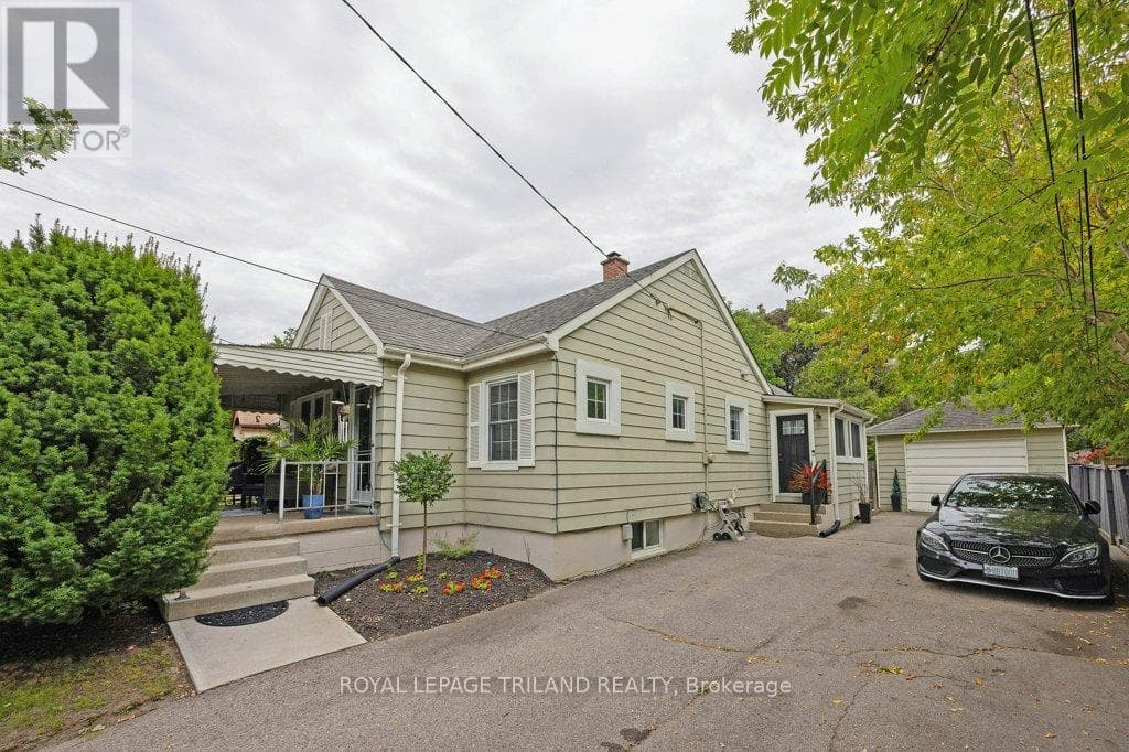 47 Alexandra Street