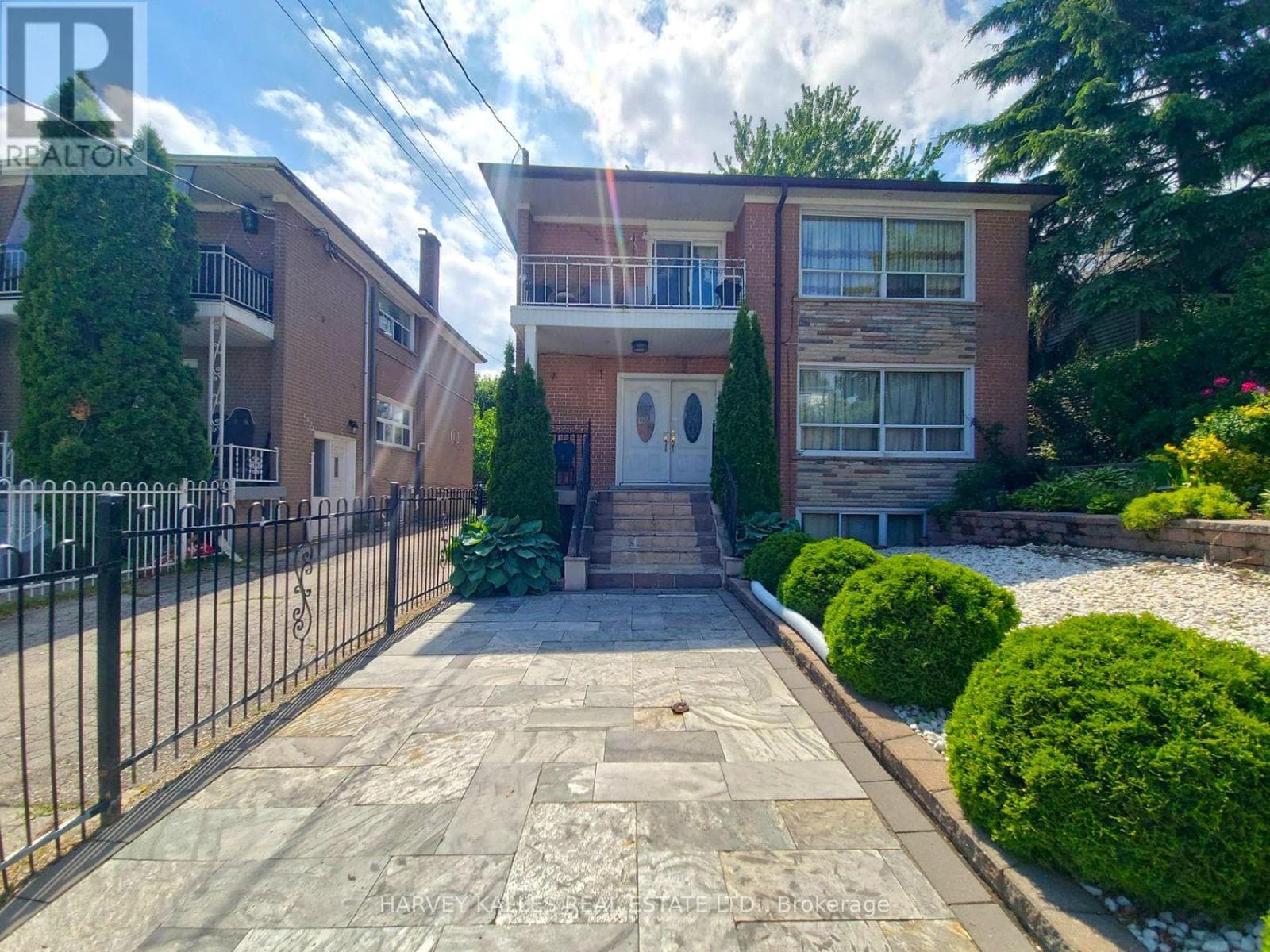 Room # 4- 8 Medford Avenue