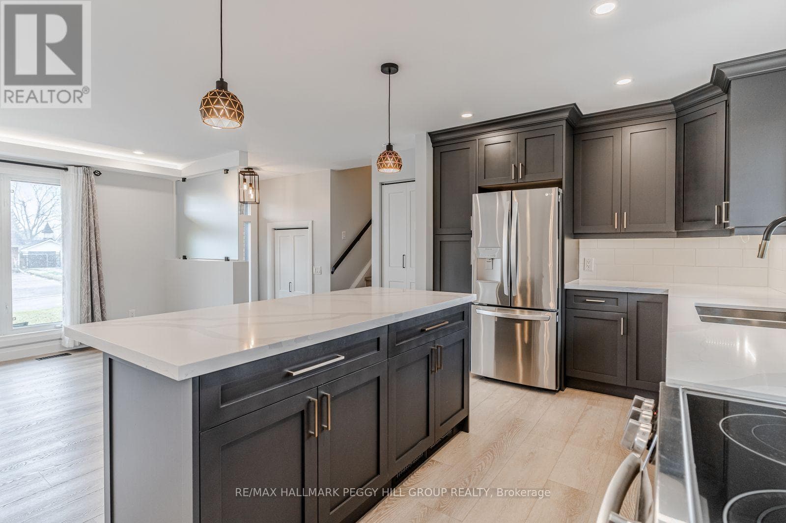 Single Family at Upper- 20 Ottaway Avenue, Barrie (Wellington), Ontario - Photo 10 - RE/MAX Garden City Realty
