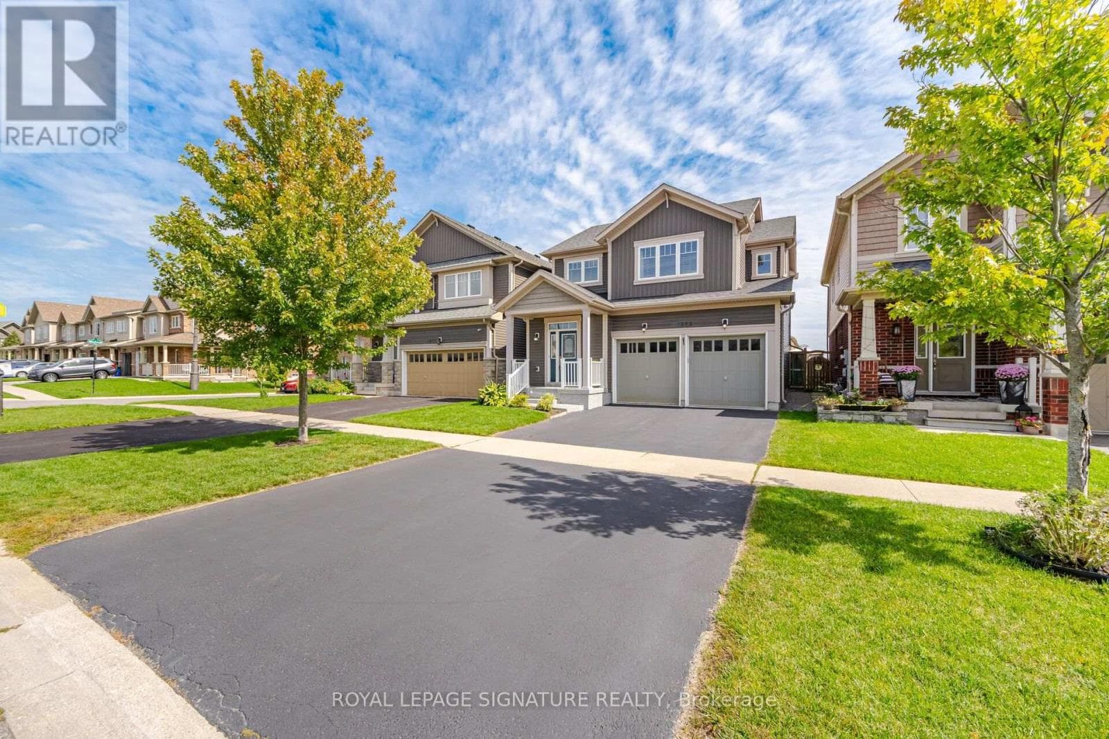 Single Family at 2323 Steeplechase Street, Oshawa (Windfields), Ontario - Photo 4 - RE/MAX Garden City Realty