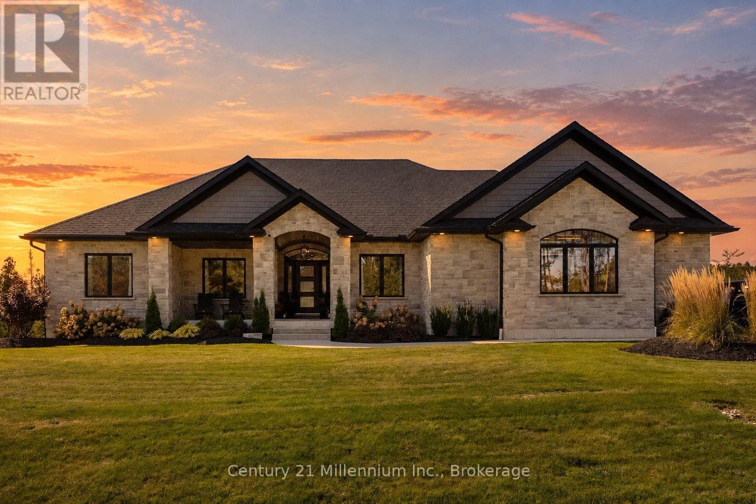 150 Louise Creek Crescent