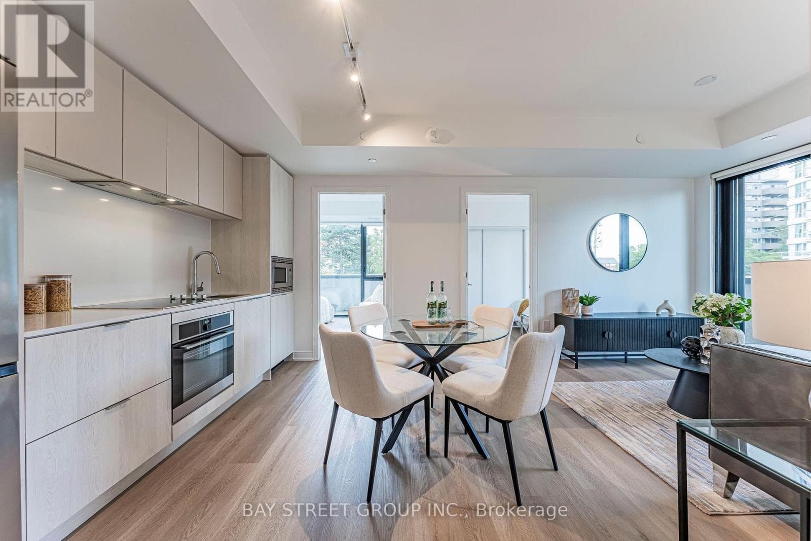 220- 3009 Novar Road