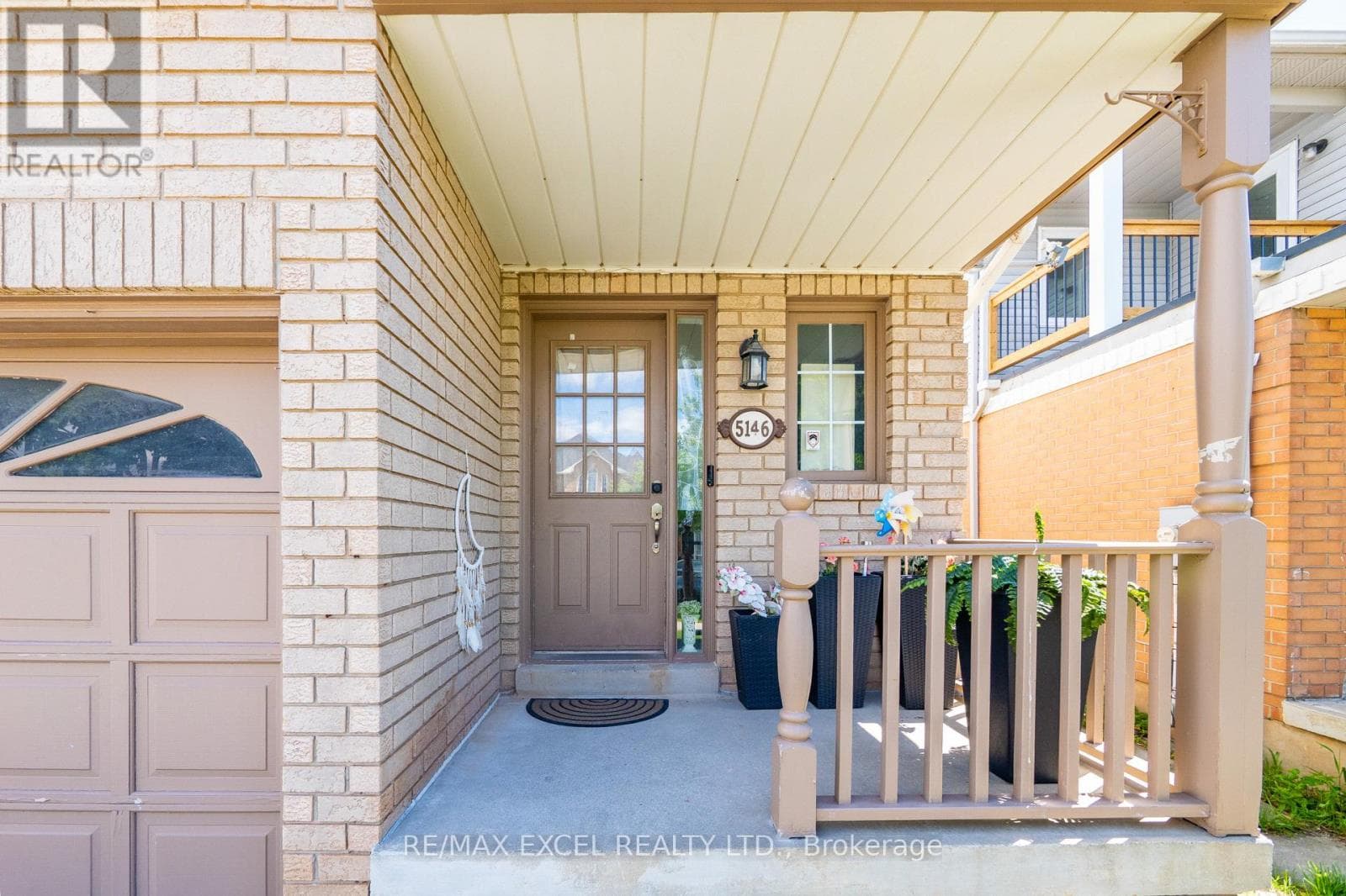 Single Family at 5146 Porter Street, Burlington (Uptown), Ontario - Photo 3 - RE/MAX Garden City Realty
